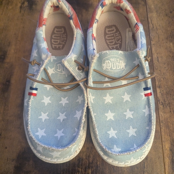 Hey Dude Light Blue Star Moccasins - Picture 1 of 3